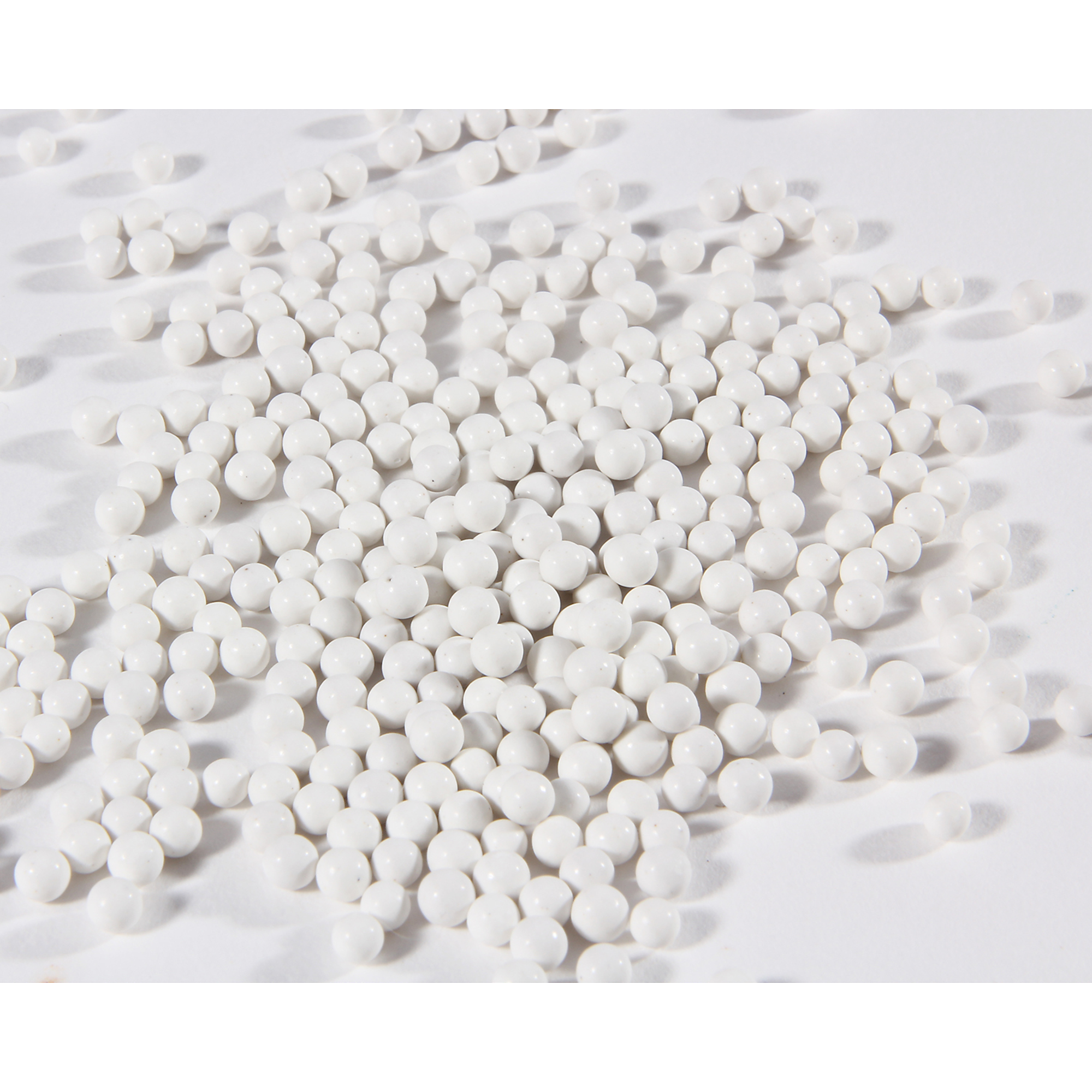Raytech, MICROBRITE Porcelain BALLS-4MM, 5 lbs, Material Aluminum Oxide, Grade Fine, Pieces (qty.) 1 Model# 41222R